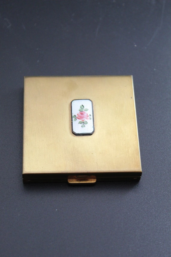 Vintage 1940s Volupte Compact White Guilloche Ena… - image 1