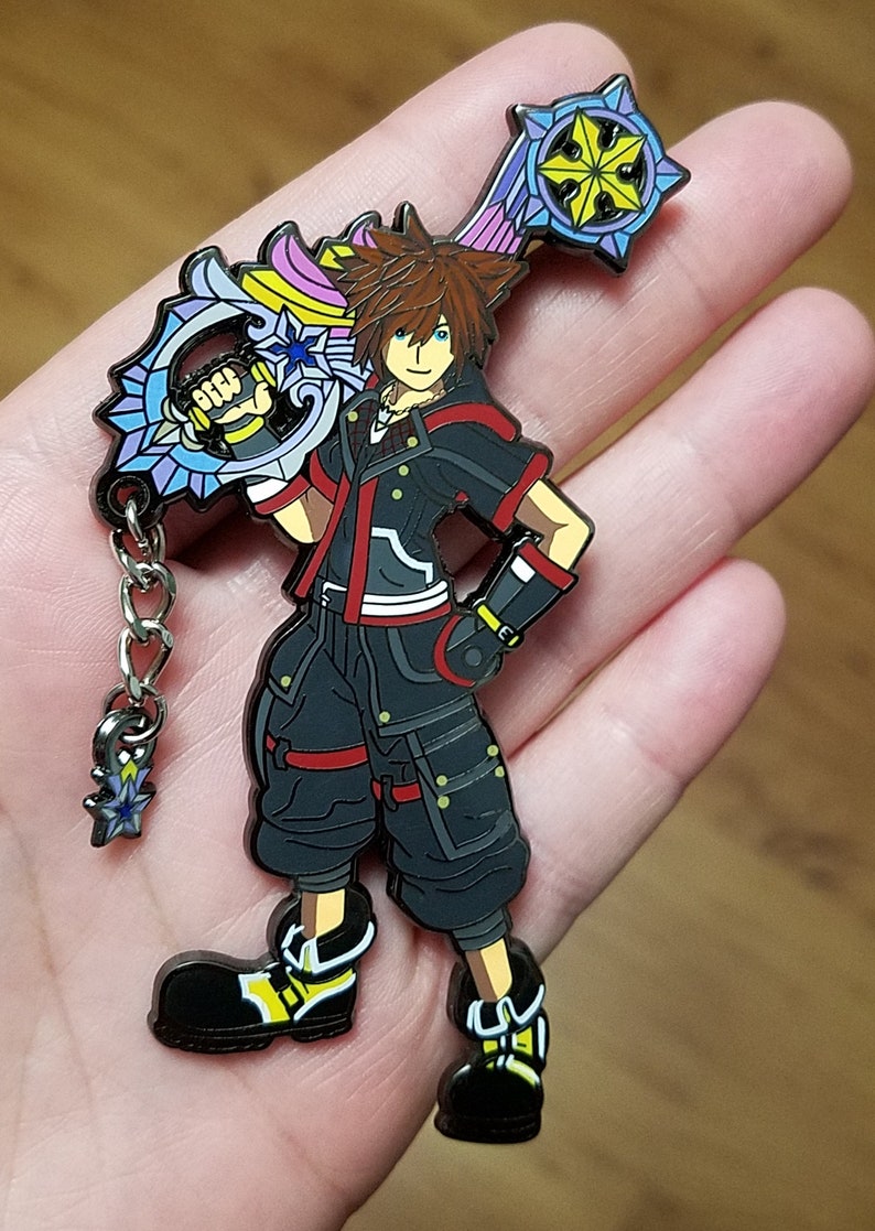 Jumbo kingdom Hearts Sora enamel pin | Etsy