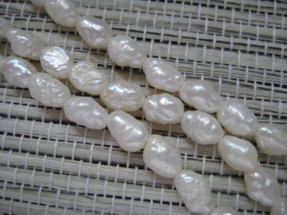 Freshwater Pearl Demi Parure - image 8