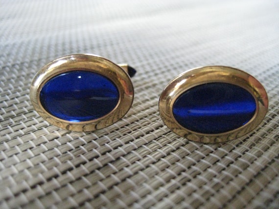 Correct Cufflinks - Etsy Quality Correct cufflinks display picture 1