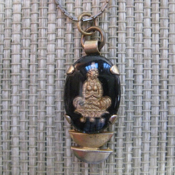 Vintage Siam Pendant and Necklace