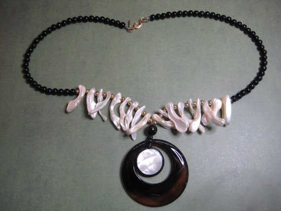 Vintage Monet 1980s Pearl Collection Necklace - image 1