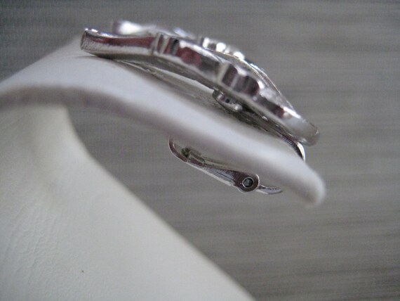 Vintage Crown Trifari Silver Tone Leaf Earrings - image 2