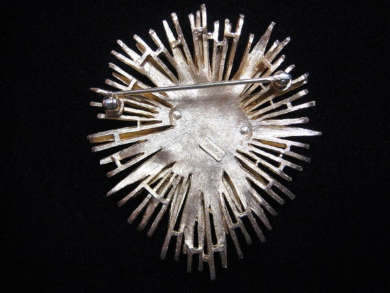 Vintage Crown Trifari Starburst Brooch - image 5