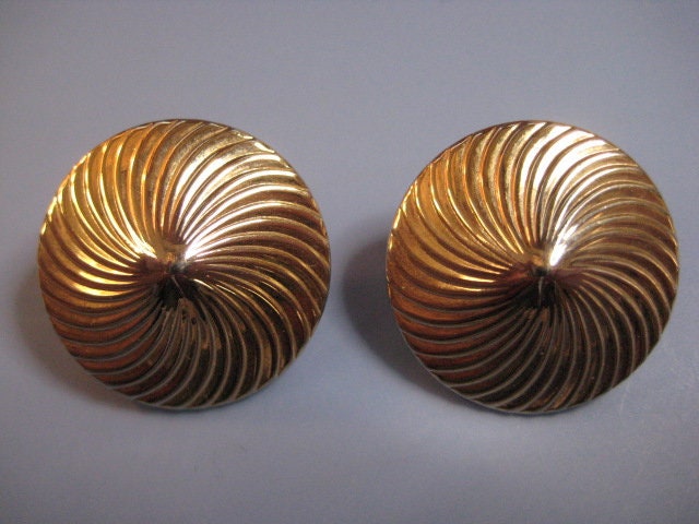 Vintage Tented Disc Earrings - Etsy