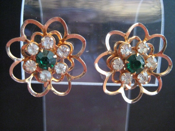 Vintage Floral Brooch and Earring Set - image 3