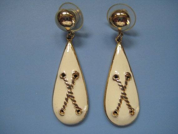 Vintage Enameled Nautical Style Earrings - image 1