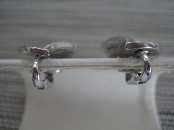 Vintage Crown Trifari Silver Tone Leaf Earrings - image 5