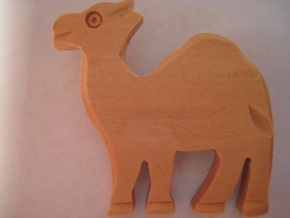 Olive Wood Camel Brooch - image 10