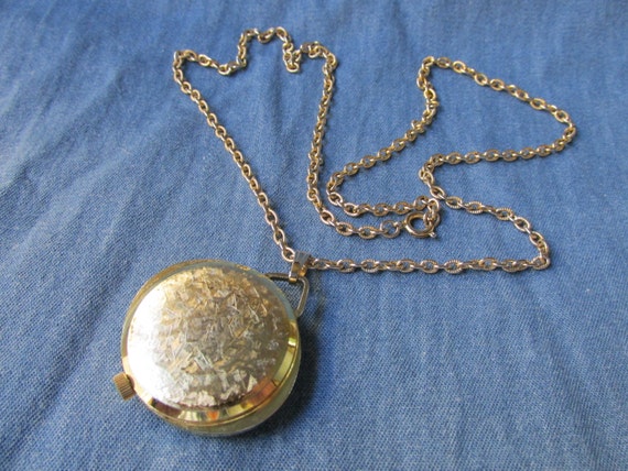 Vintage Sutton Retro Pendant Watch - image 3