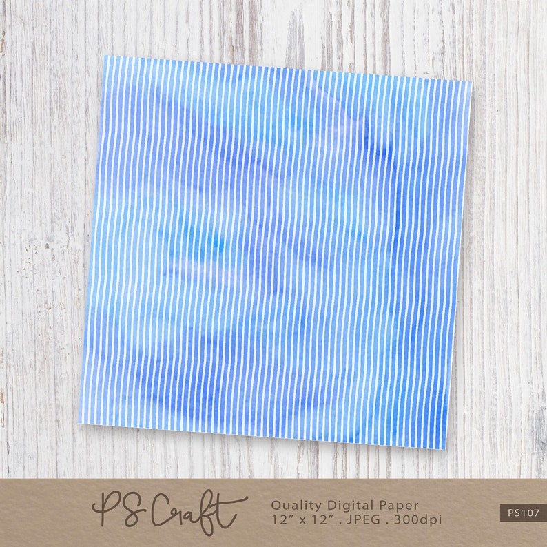 K&ouml;nnte beinhalten: Digitales Papier mit einem blau-wei&szlig; gestreiften Muster. Der Hintergrund ist ein Aquarell in Blau- und Wei&szlig;t&ouml;nen. Das Papier ist 30,5 cm x 30,5 cm gro&szlig; und hat eine Aufl&ouml;sung von 300 dpi.