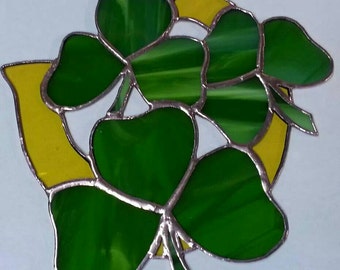 Lucky Horseshoe & Shamrocks