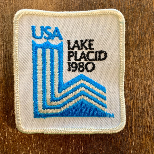 Pin's Vintage Jeux Olympiques D'hiver 1980 - Lake Placid (USA) - épingle Collection