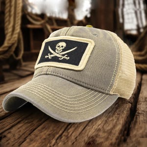 Calico Jack Skull and Swords Pirate Flag Trucker Hat, Driftwood