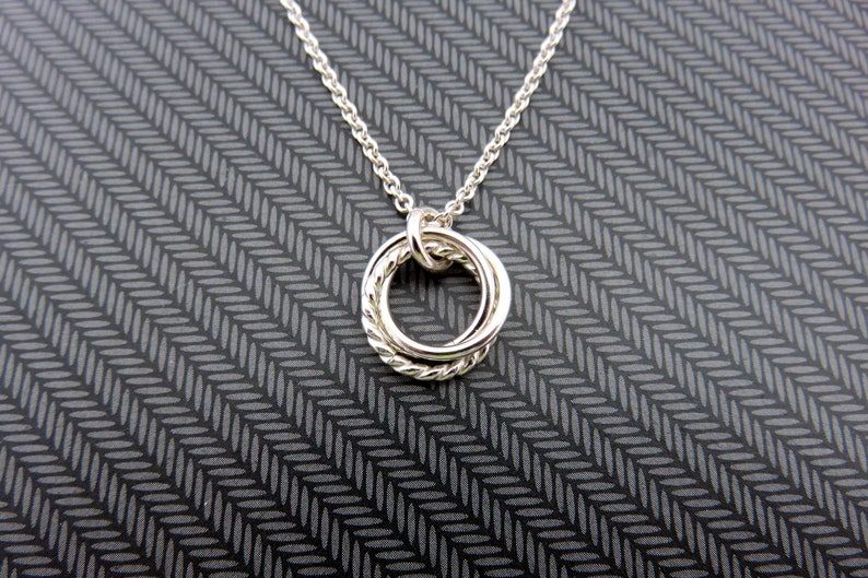 Moeder Verjaardag cadeau, moeder cadeau, drie kinderen, moeders ketting, verjaardagscadeau voor moeder, moeder kinderen ketting, Sterling Zilveren ketting afbeelding 2