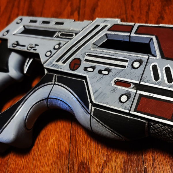 In voller Größe Mass Effect Carnifex Custom Prop Replica pro-gemalte Kunst