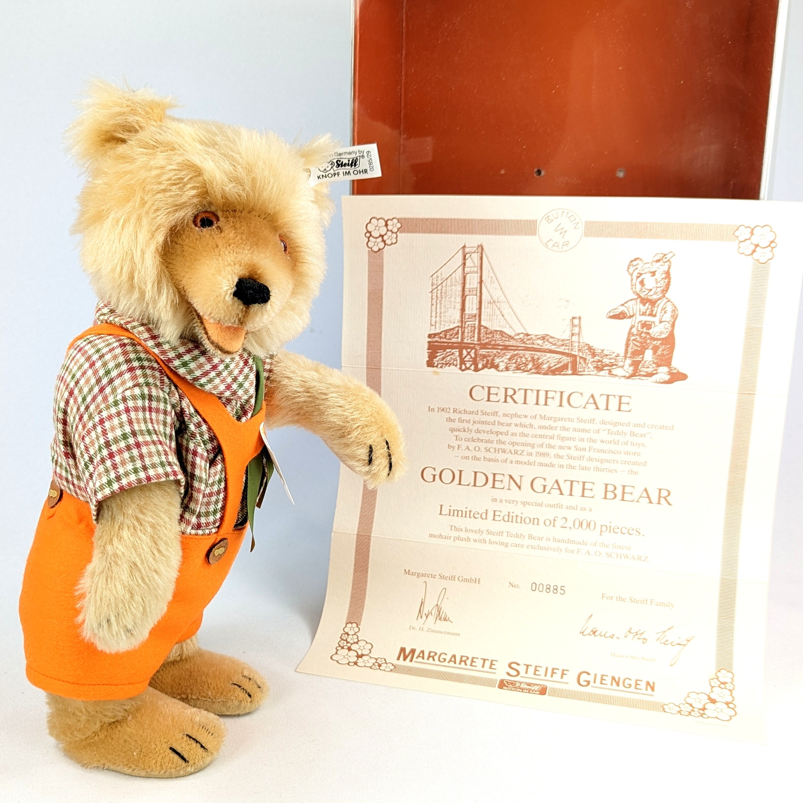 Steiff Teddy Vintage for FAO Schwarz Golden Gate Bear 1989 Mint in