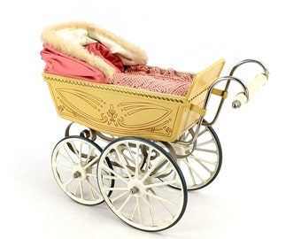 Marklin doll carriage with makers mark 1995 vintage made in mint condition