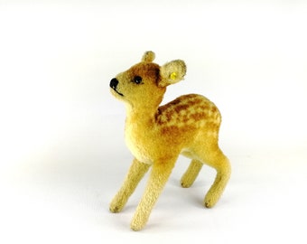 Steiff fawn deer with button made of wool plush 1949 to 1953 only 7 inches tall