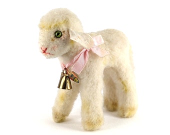 Steiff Lam met ID geproduceerd van 1968 tot 1976, staande 15 cm witte wollen pluche Lamby