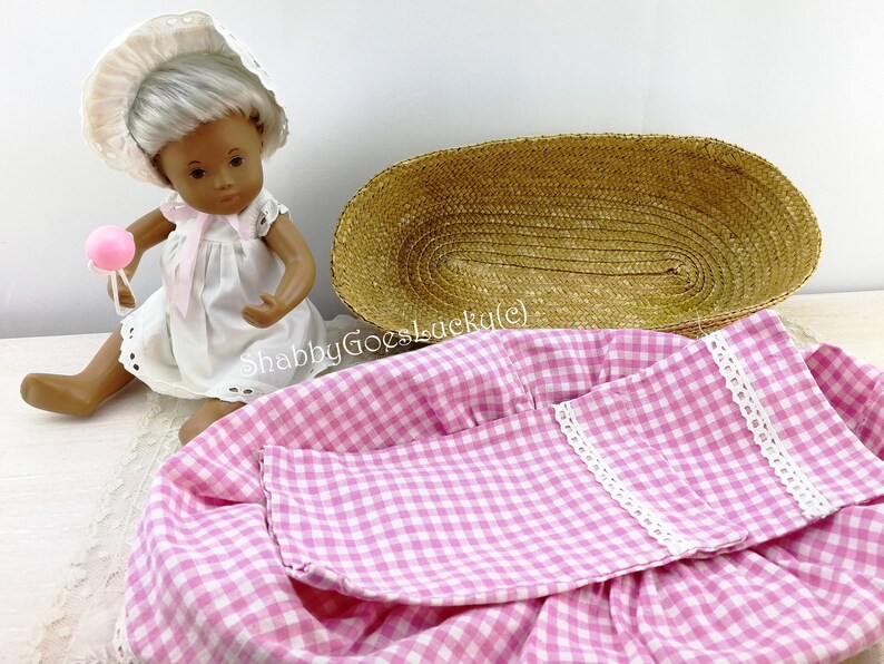 Sasha Baby Doll white blond 12 inches in original basket 1978 by Trendon Ltd image 3