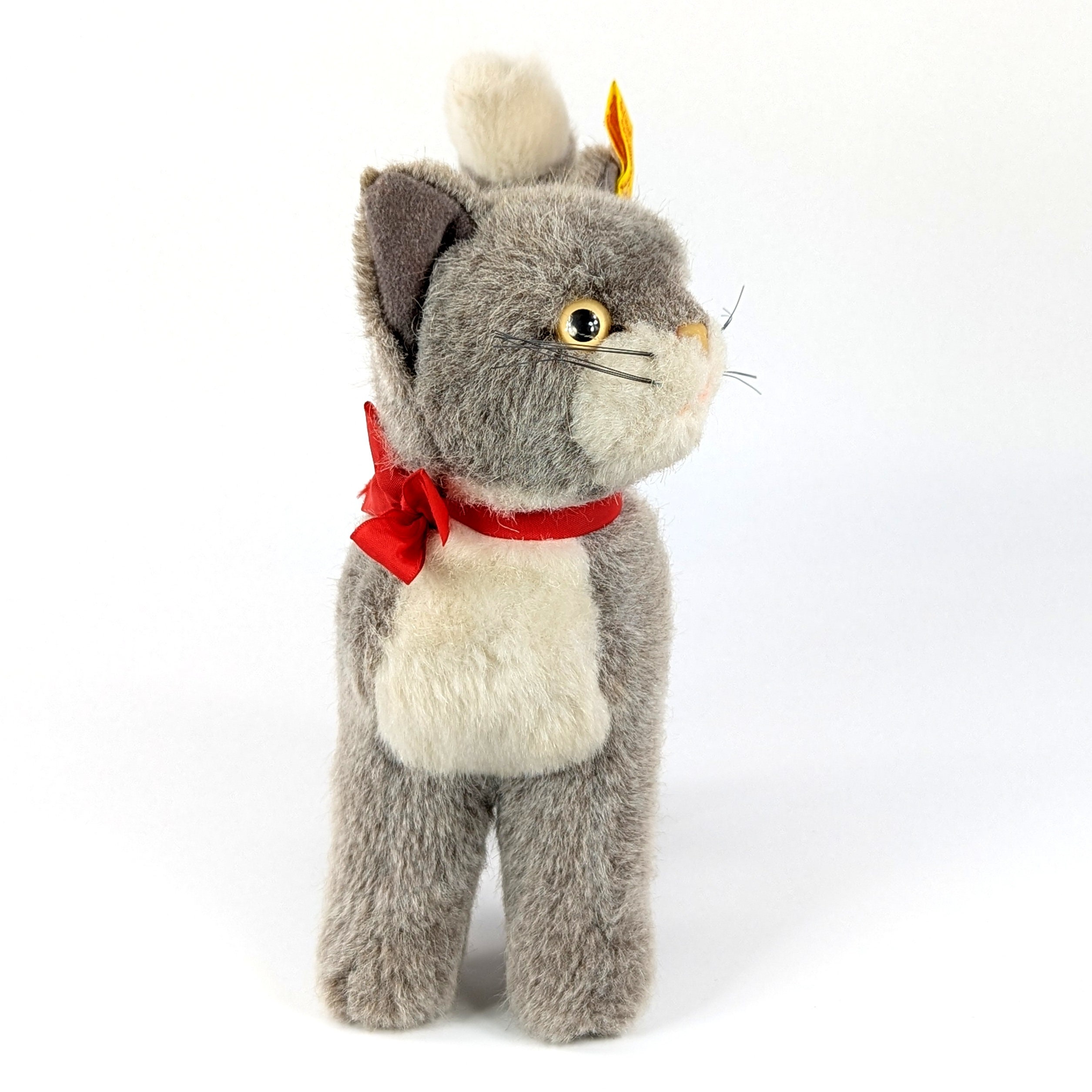 シュタイフ　「Gussy Cat」 アンティーク シュタイフ ネコ Steiff Gussy 12cm