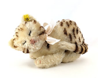 Steiff Cat Snurry largest 10 inches with IDs vintage 1964 to 1966 only sleeping brown Tabby