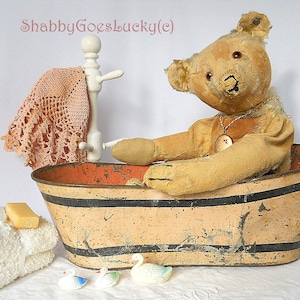 Antique German Marklin doll tin bathtub 15 inches around 1910