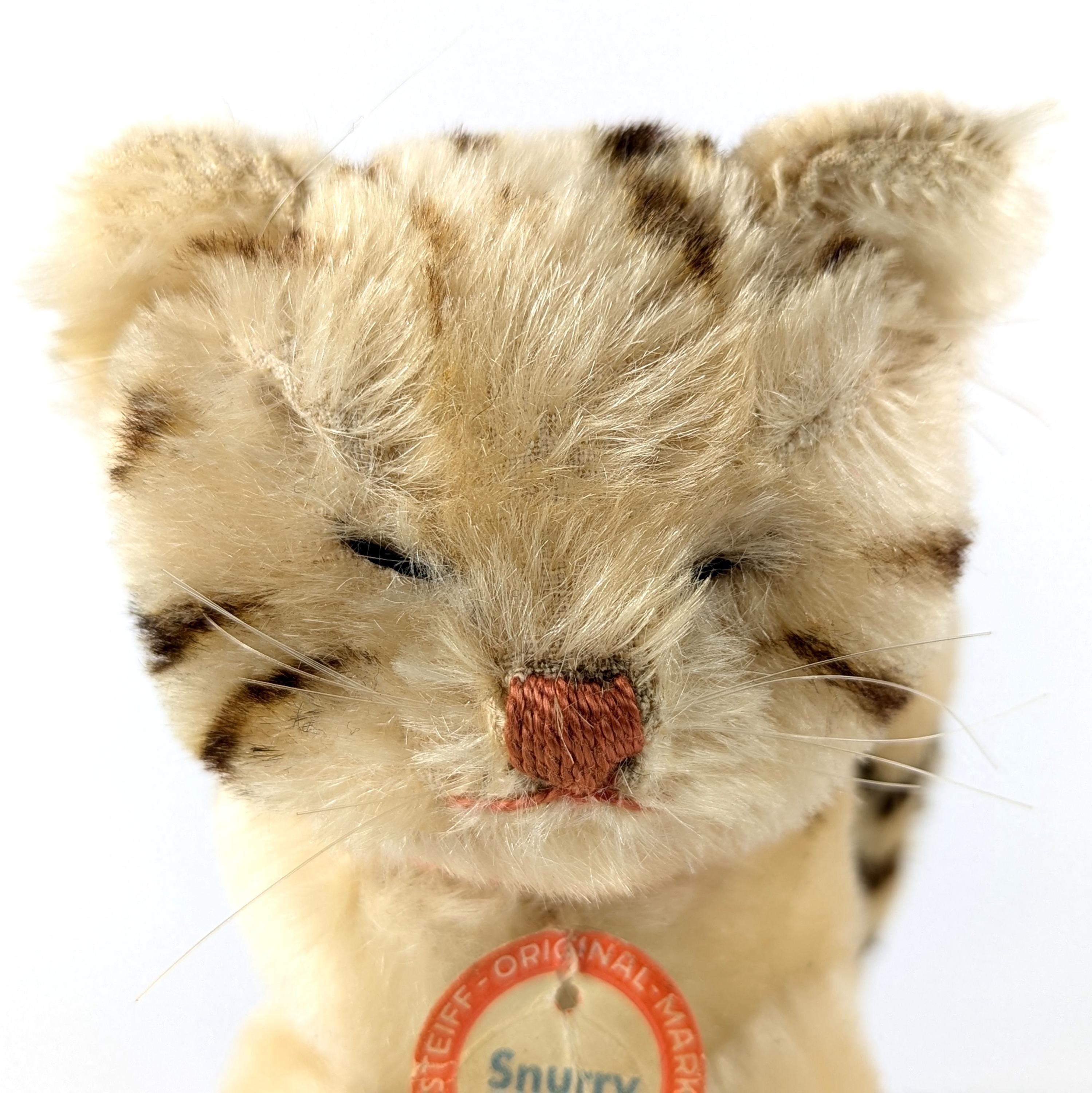 Steiff Cat Snurry Sleeping Brown Tabby With ID Midi 8 Inches