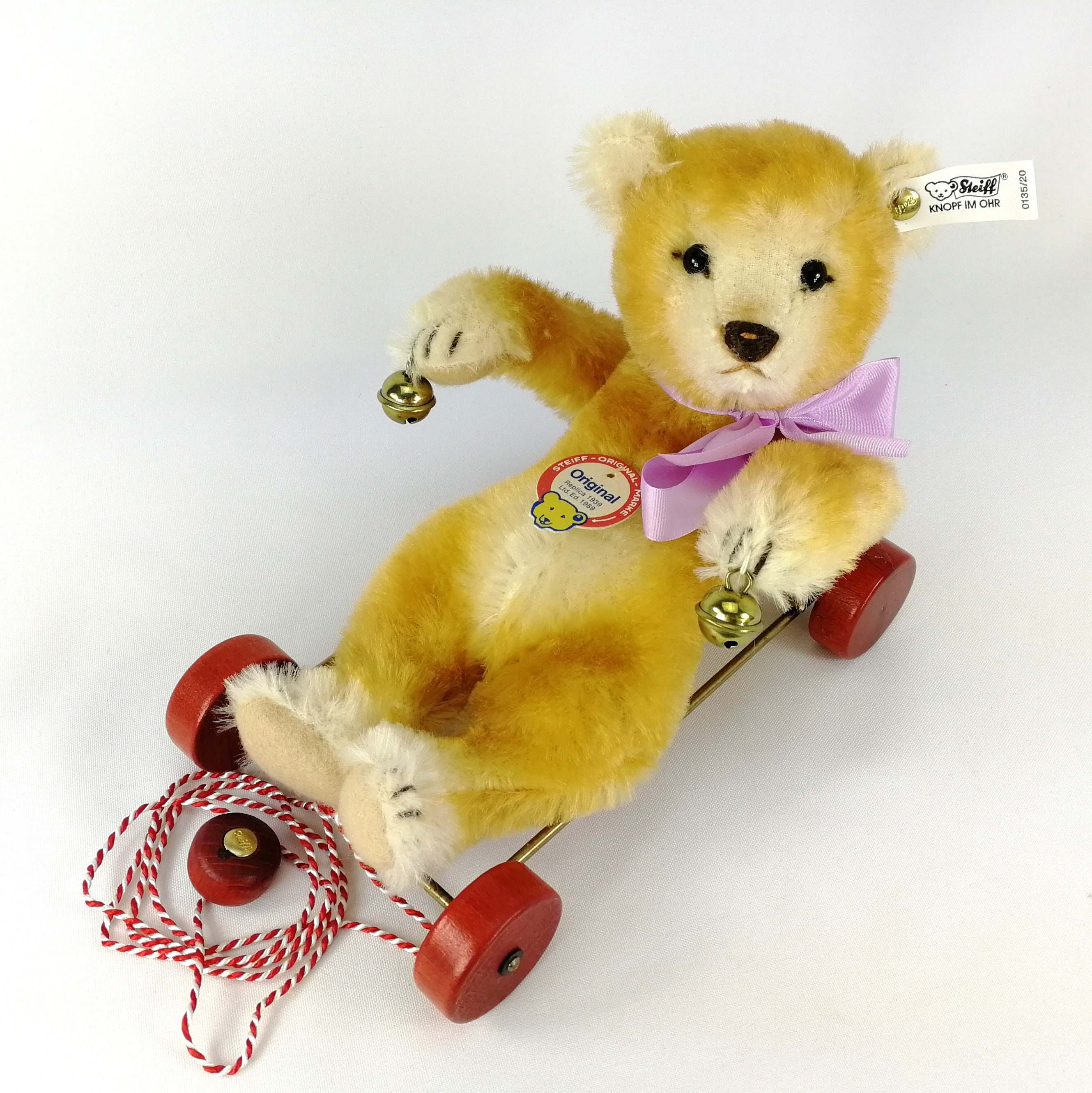 original steiff bear on wheels