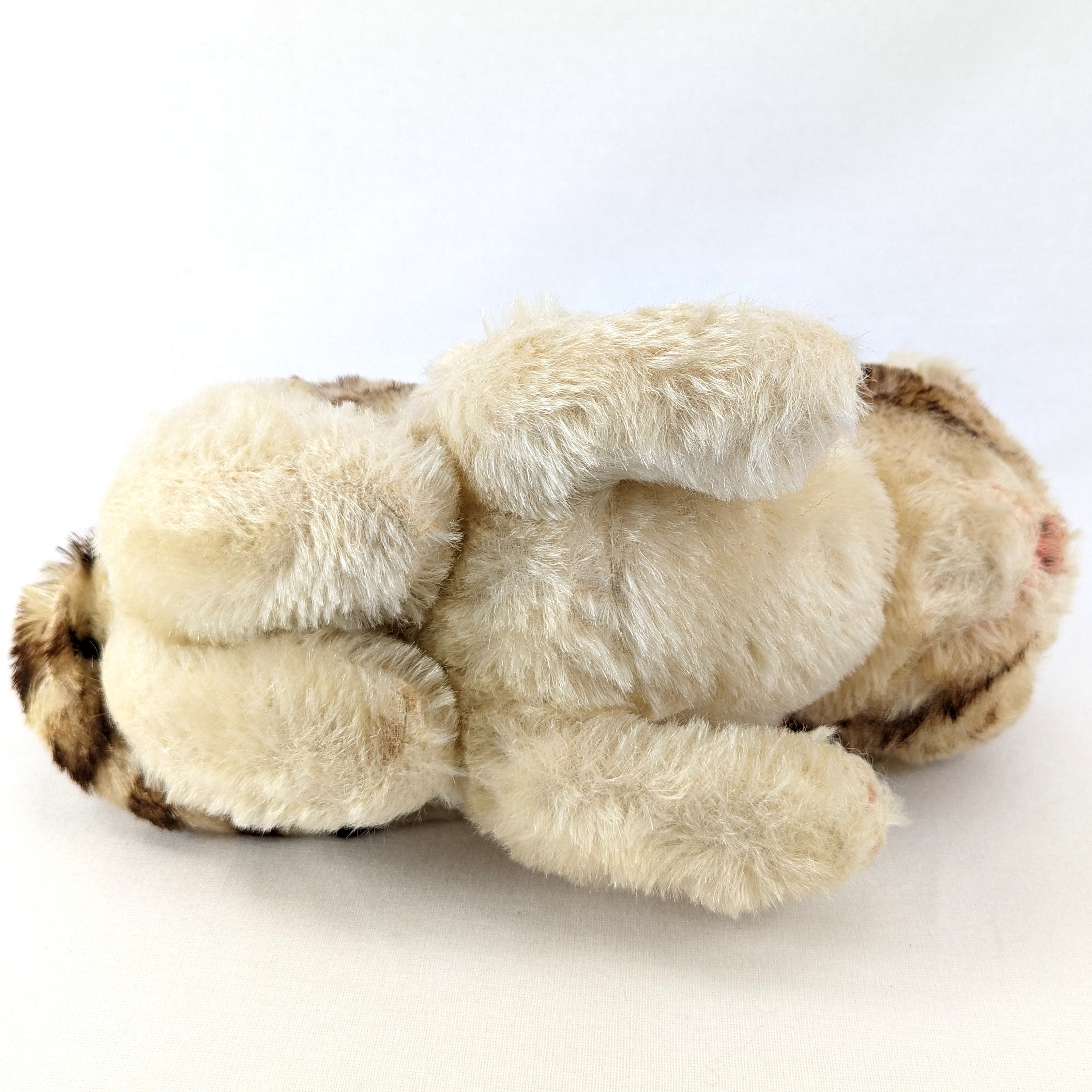 ビンテージ　シュタイフ　SNURRY キャット 猫　眠り猫　一番大きいサイズ ビンテージ シュタイフ SNURRY キャット 猫 眠り猫 一番大きいサイズ