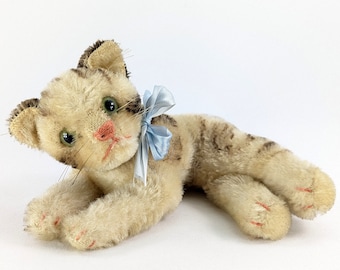 Steiff Cat Fiffy lying midi 7 inches Tabby swivel head 1955 to 1962 only