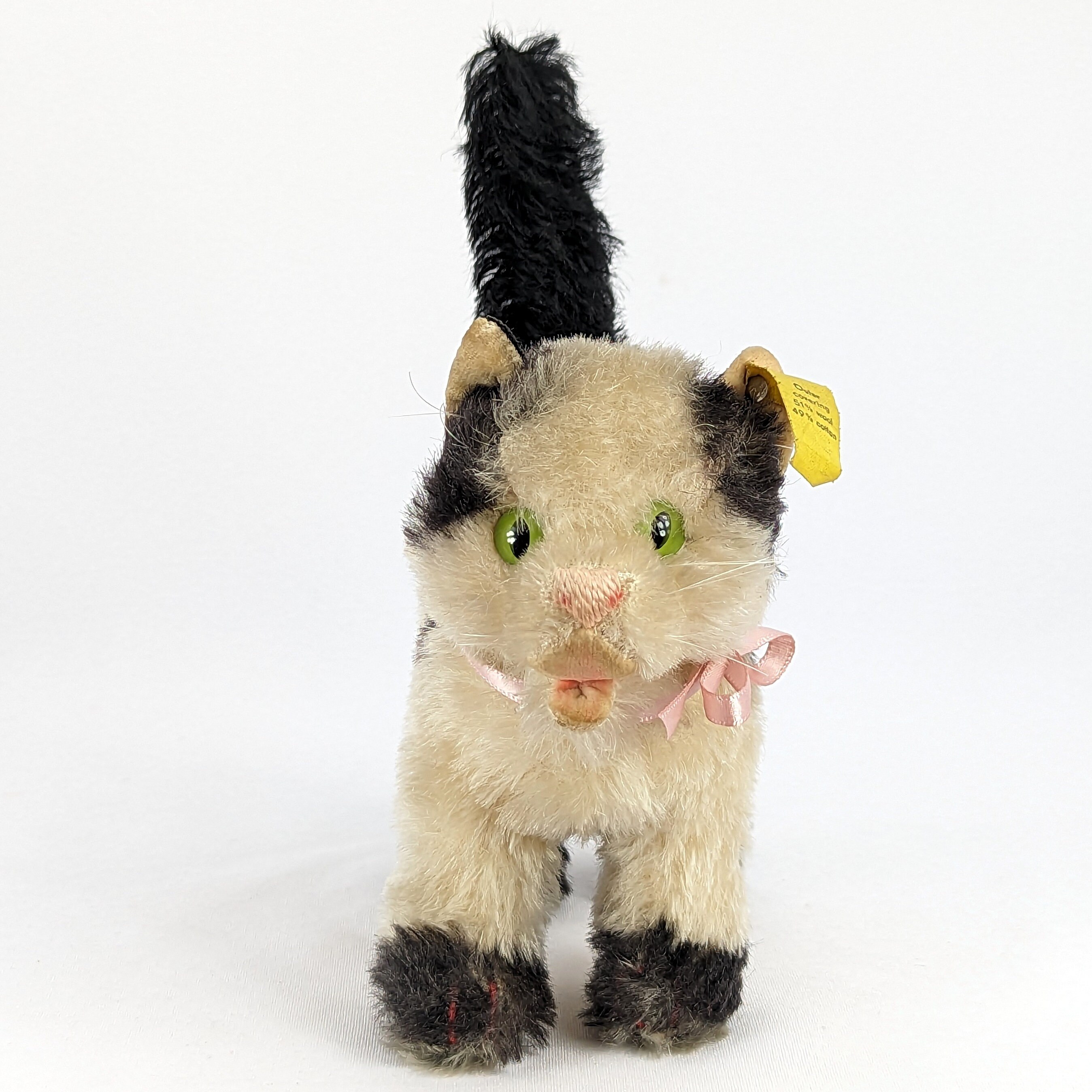 シュタイフ　「Gussy Cat」 Steiff Cat Gussy all IDs small 5 inches vintage 1959 to 1964