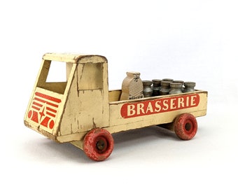 Wooden Toy Lorry Truck Brasserie OKWA 1950s Dutch vintage 9 inches