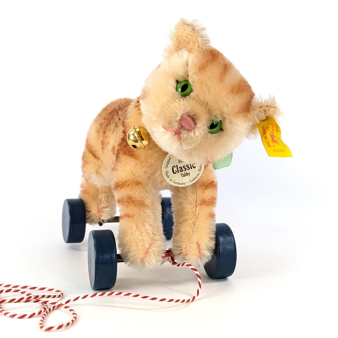 Steiff Classic 1928 Tabby Cat on Wheels Vintage Replica 1995 to