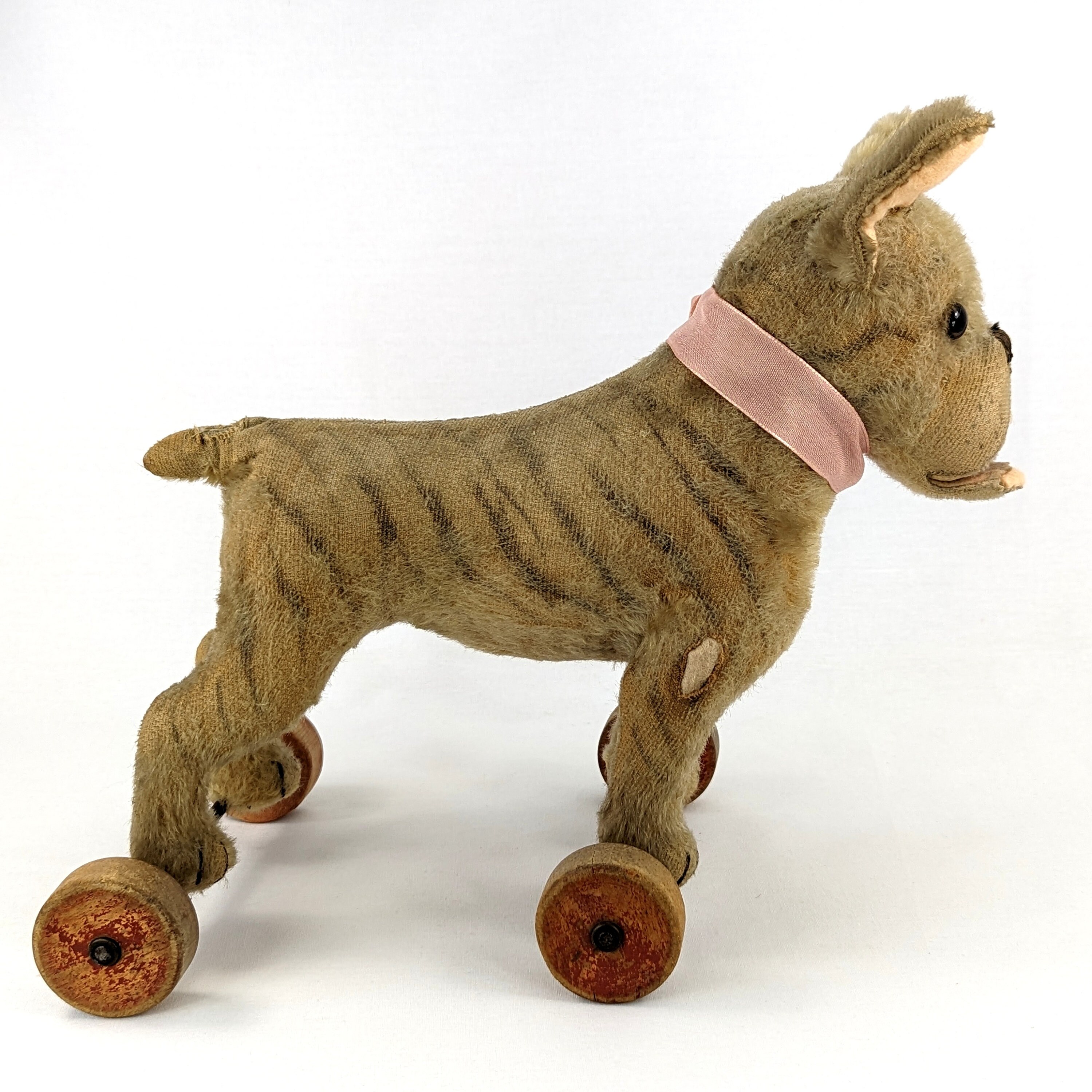 Steiff Bully Bulldog on Wheels With Button 11 Inches Well Loved