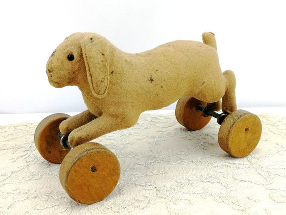 Antique Steiff felt rabbit on eccentric wooden wheels prewar | Etsy