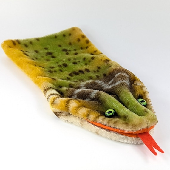 Steiff Snake Hand Puppet With ID 1965 to 1966 Produced Only Steiff Snake Hand Puppet With ID 1965 to 1966 Produced Only