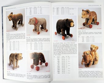 Steiff Assortment 1892 to 1943 by Gunther Pfeiffer Standard