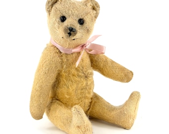 Osito de peluche antiguo pequeño de 7 pulgadas, fabricado entre 1910 y 1920, con ojos de botón de zapato.