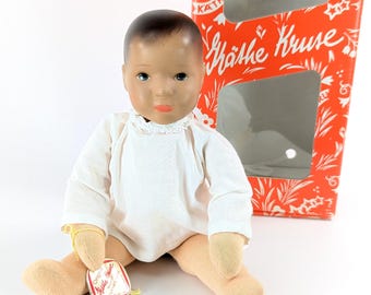 Lalka Kathe Kruse Baby Doll, rocznik 1967–1982, wyprodukowana w oryginalnym pudełku, 10 cali, Daumlinchen