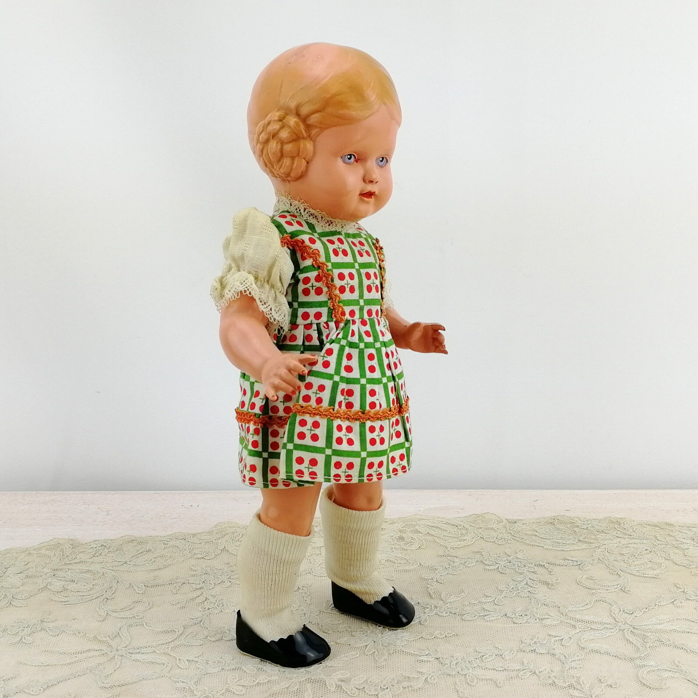 pikachu silver funko