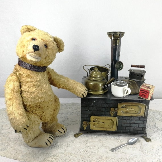 Antique Doll Stove 1900s by Leo Prager With Dishes 7 by 6 Inches