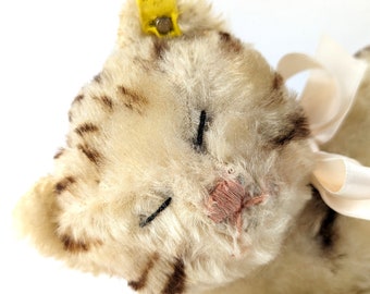 ビンテージ　シュタイフ　SNURRY キャット 猫　眠り猫　一番大きいサイズ ビンテージ シュタイフ SNURRY キャット 猫 眠り猫 一番大きいサイズ