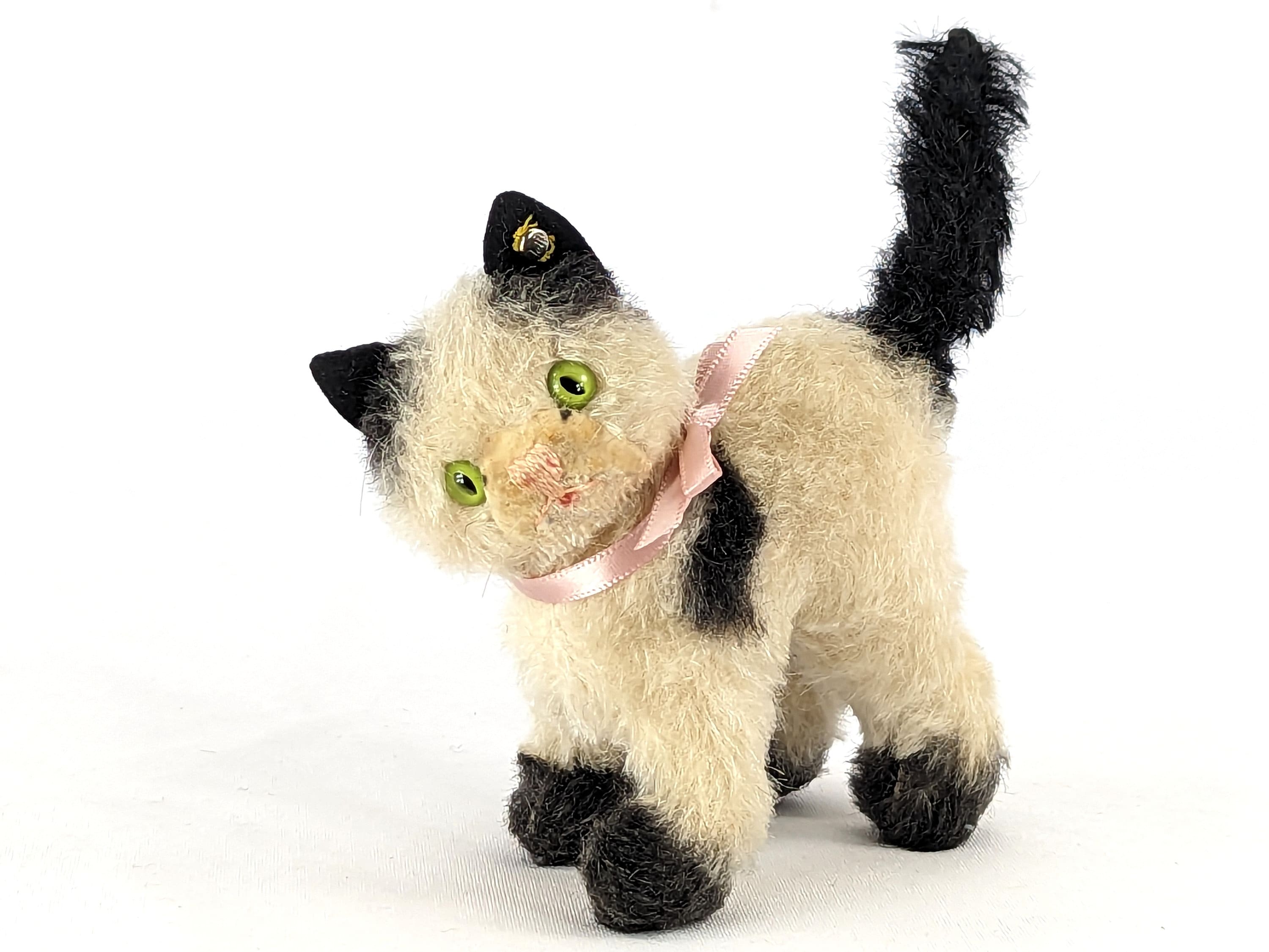 シュタイフ「Gussy Cat」