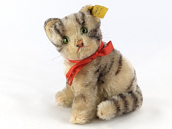 シュタイフ猫スージー ID付き 座っている 1968年から1978年製造
