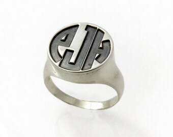 Men monogram ring. College ring. Initials ring. Silver monogram ring. Men initial band. Mens initial ring. Engraved silver ring. Circle ring