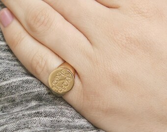 Anillo meñique, Anillo personalizado, anillo monograma de mujer, regalo para él, Anillo unisex, regalo para ella, joyería personalizada, anillo inicial de oro,