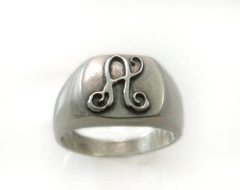 Men Monogram ring. men gift. Monogram ring. Initial  ring . Signet ring. Personalized gift for boyfriend. signet ring. Personalized men