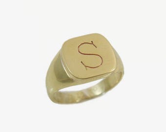 Pinky 14k Gold Monogram ring. Monogram ring. Unisex ring. Initial ring. Gift for her. signet ring. Personalized ring. Personalized gift